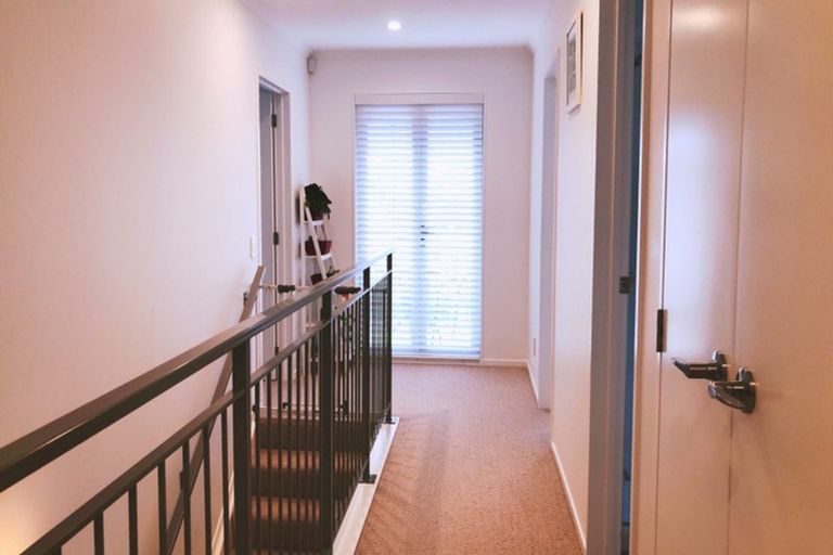 Photo of property in 68 Mackay Drive, Greenhithe, Auckland, 0632