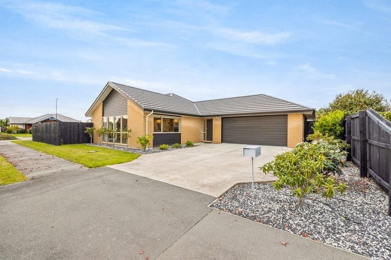 Photo of property in 30 Te Whenu Crescent, Marshland, Christchurch, 8083