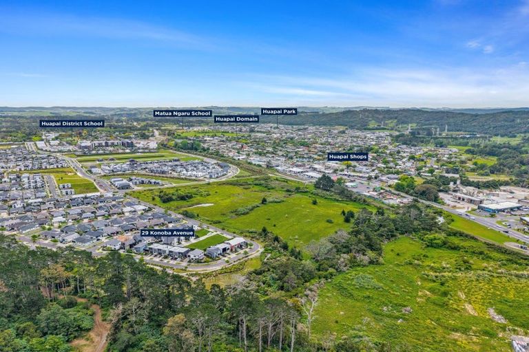 Photo of property in 29 Konoba Avenue, Kumeu, 0810