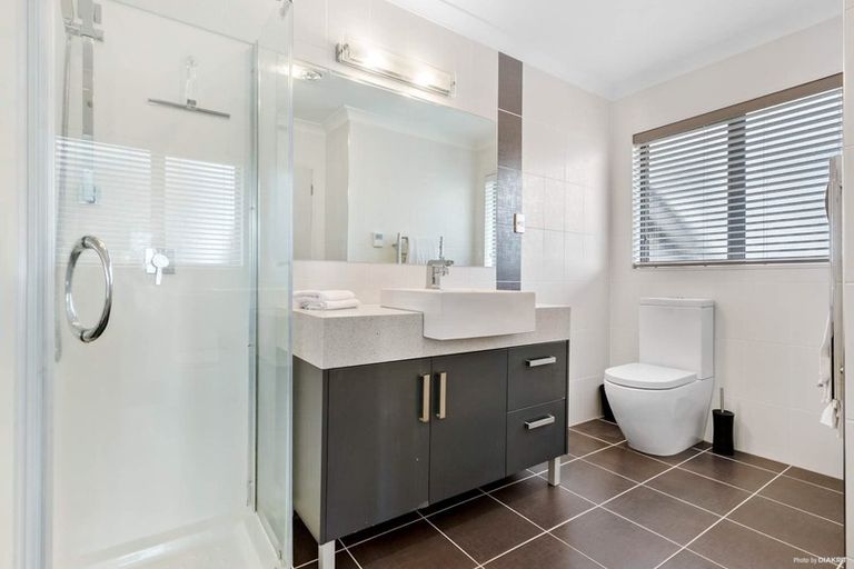 Photo of property in 68 Oakway Drive, Schnapper Rock, Auckland, 0632