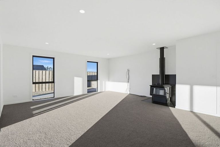 Photo of property in 52 Benn Street, Amberley, 7410
