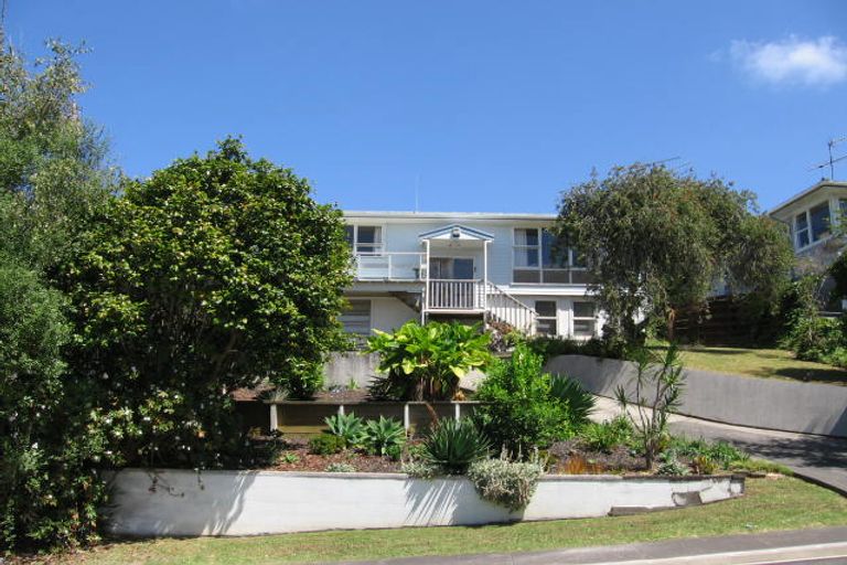 Photo of property in 13 Bishopgate Street, Birkdale, Auckland, 0626