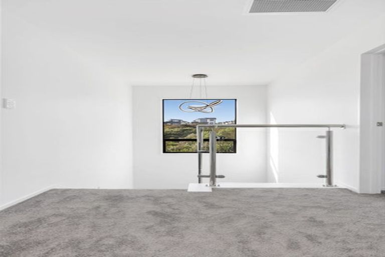 Photo of property in 12 Elevation Street, Flat Bush, Auckland, 2019