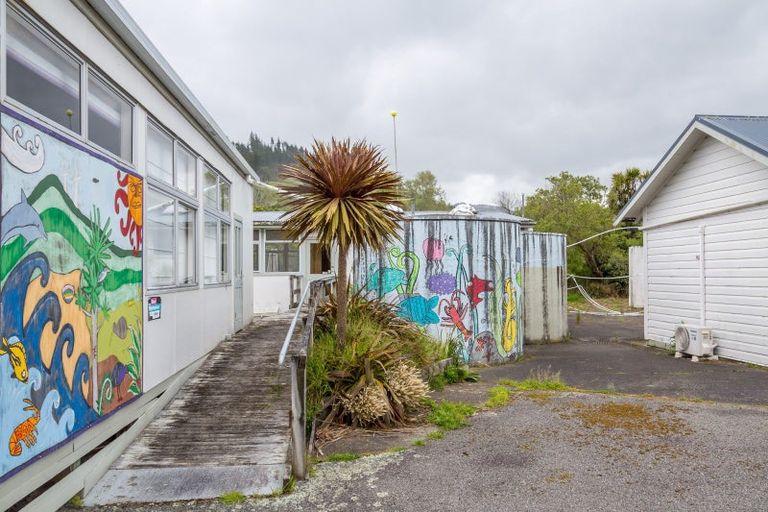Photo of property in 2936 White Rock Road, Tuturumuri, Martinborough, 5782