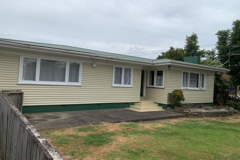 Photo of property in 1/117 Old Wairoa Road, Papakura, 2110