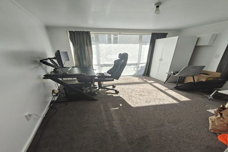 Photo of property in 1 Corlett Street, Johnsonville, Wellington, 6037