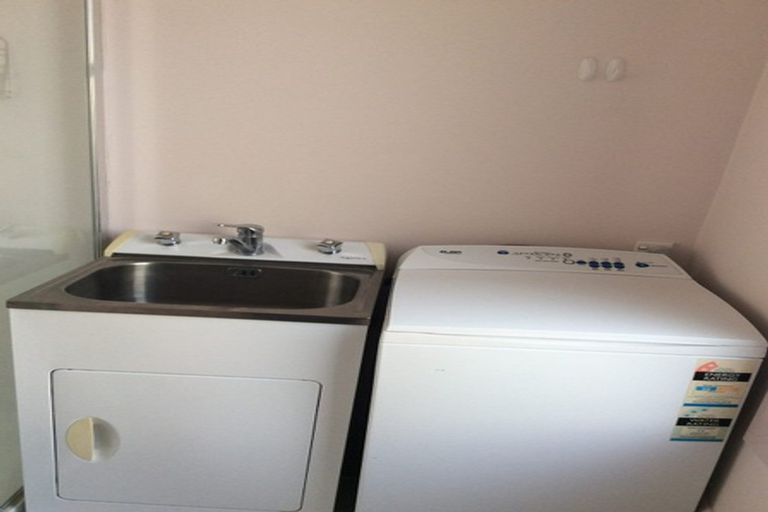 Photo of property in 165a Peverel Street, Riccarton, Christchurch, 8041