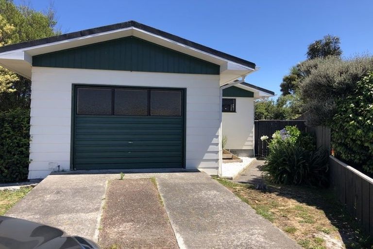 Photo of property in 12a Sharda Grove, Paraparaumu Beach, Paraparaumu, 5032