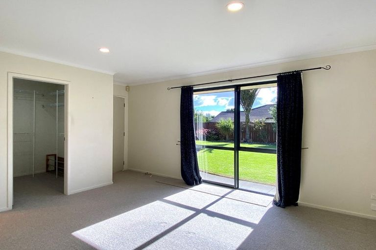 Photo of property in 2 Wouldbank Way, Welcome Bay, Tauranga, 3112