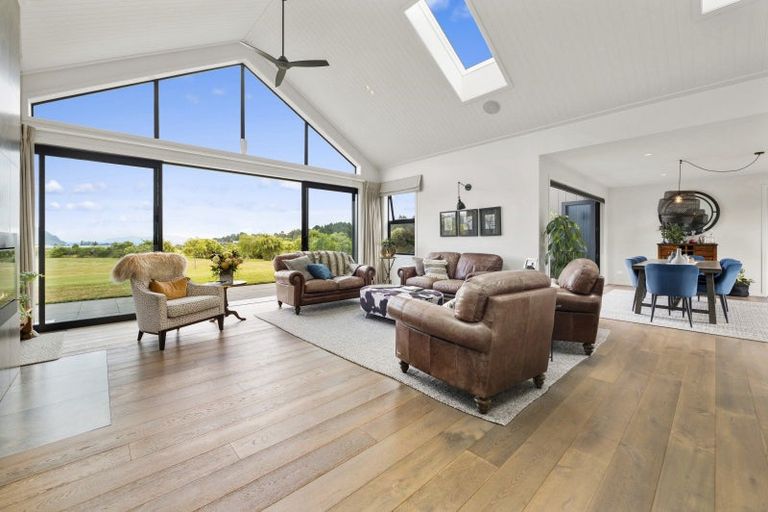Photo of property in 32 Lacebark Drive, Kinloch, Taupo, 3377
