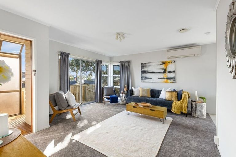 Photo of property in 71b Red Beach Road, Red Beach, 0932