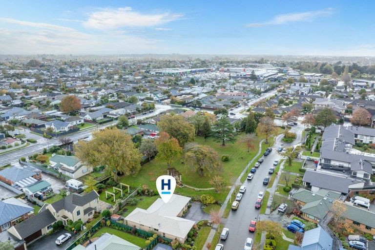 Photo of property in 12 Marble Wood Drive, Papanui, Christchurch, 8053