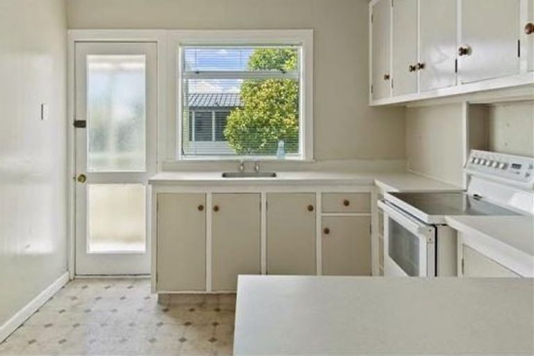 Photo of property in 120 Lincoln Road, Addington, Christchurch, 8024
