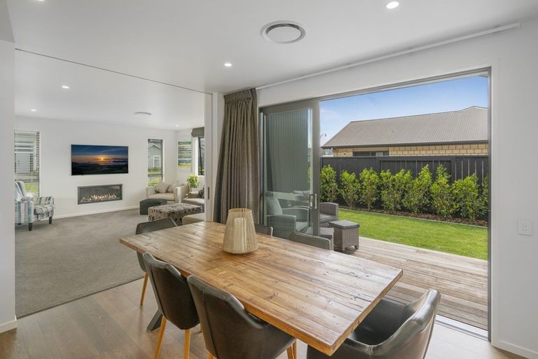 Photo of property in 10 Kupe Drive, Whitianga, 3510