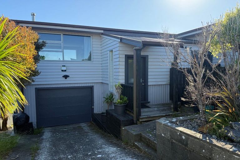 Photo of property in 161 Orangi Kaupapa Road, Northland, Wellington, 6012