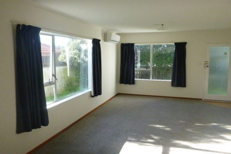 Photo of property in 69u7 Freyberg Street, Lyall Bay, Wellington, 6022