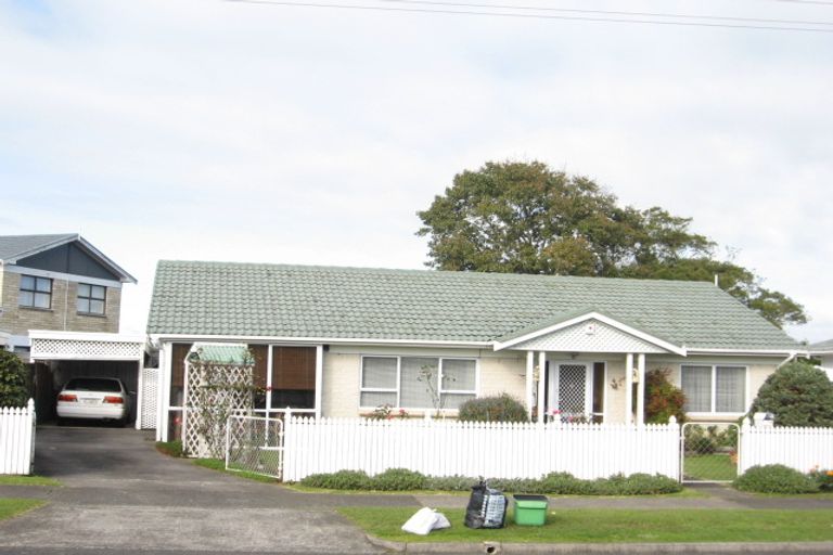 Photo of property in 63 Tawa Crescent, Manurewa, Auckland, 2102
