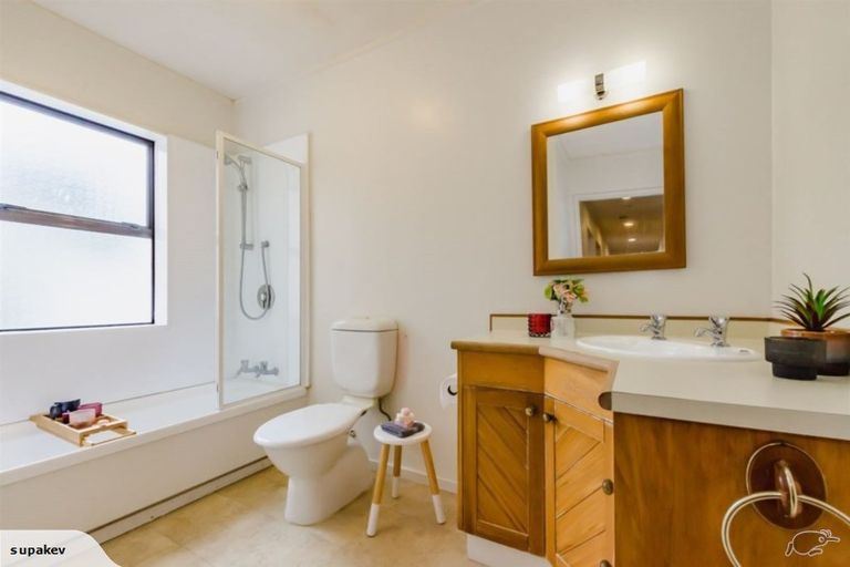 Photo of property in 4 Manly Garden, Paraparaumu Beach, Paraparaumu, 5032