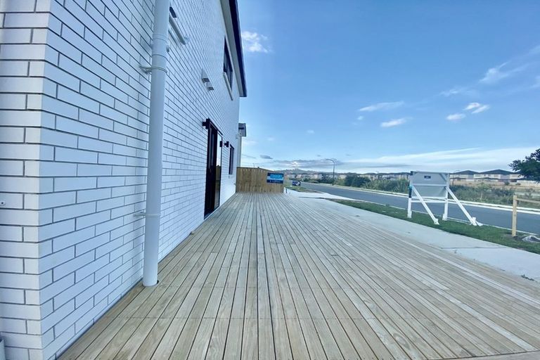 Photo of property in 98 Ksenia Drive, Flat Bush, Auckland, 2019