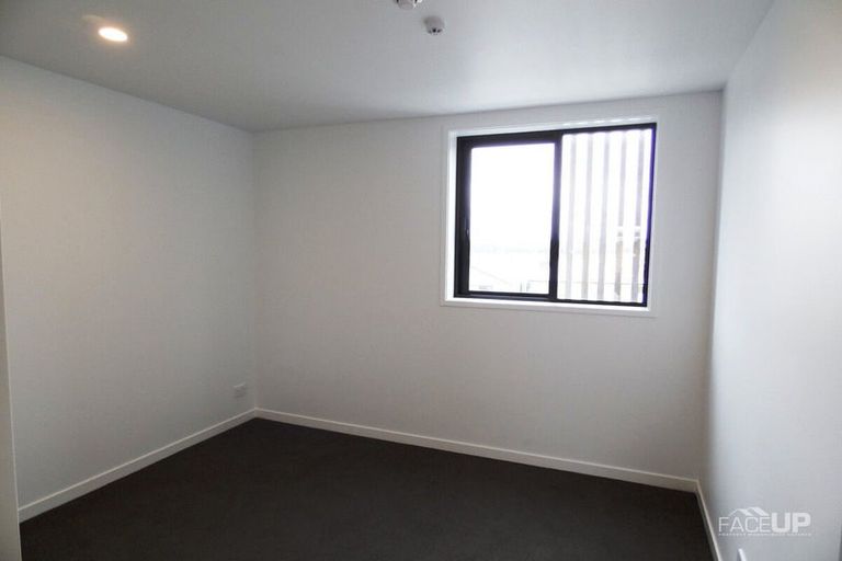 Photo of property in 9/165 Hobsonville Point Road, Hobsonville, Auckland, 0616