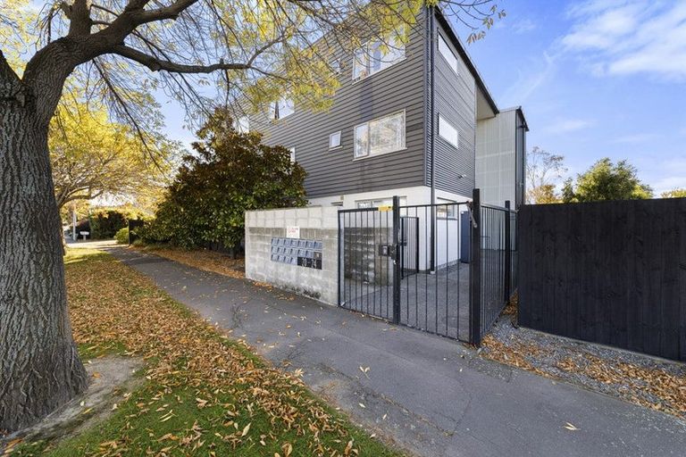 Photo of property in 8/20 Stanmore Road, Phillipstown, Christchurch, 8011