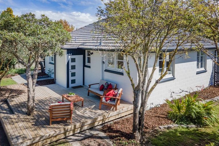 Photo of property in 124 Mcfaddens Road, St Albans, Christchurch, 8052