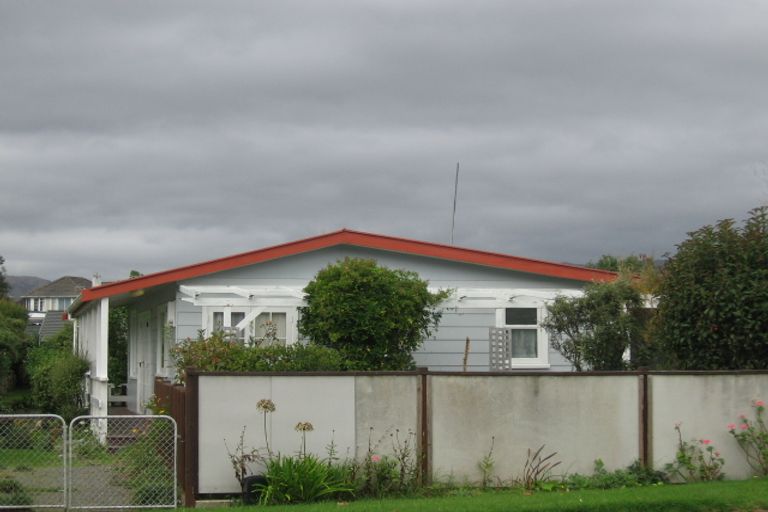 Photo of property in 103 Seaview Road, Paraparaumu Beach, Paraparaumu, 5032