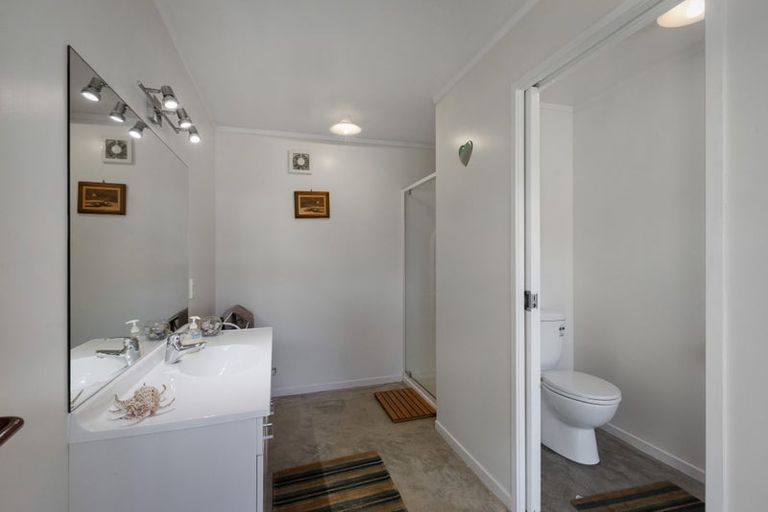 Photo of property in 26 Tapu Coroglen Road, Tapu, Thames, 3575