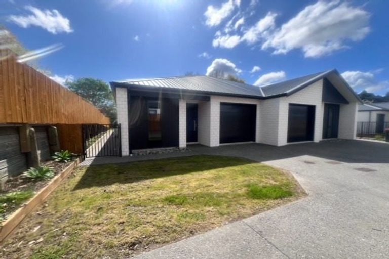 Photo of property in 23 Matuku Place, Paraparaumu Beach, Paraparaumu, 5032
