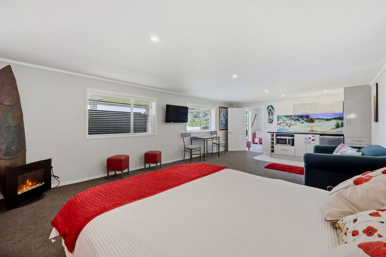 Photo of property in 49 Torkar Road, Clarks Beach, 2122