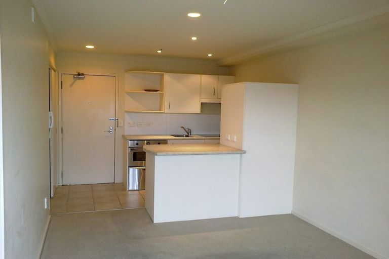 Photo of property in 14h/18 Ronwood Avenue, Manukau, Auckland, 2104