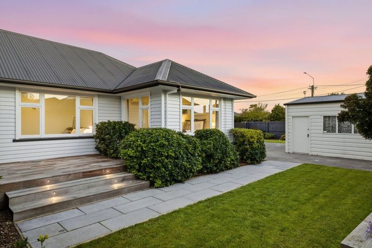 Photo of property in 174 Langdons Road, Northcote, Christchurch, 8052