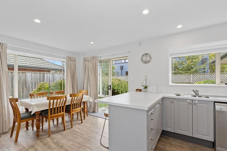 Photo of property in 7a Wharenui Road, Upper Riccarton, Christchurch, 8041