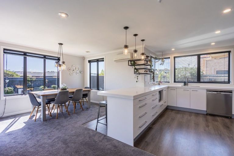 Photo of property in 25 Rifleman Lane, Paraparaumu Beach, Paraparaumu, 5032