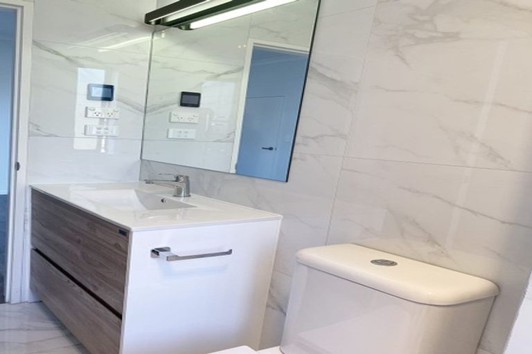 Photo of property in 42 Hangahai Road, Flat Bush, Auckland, 2019