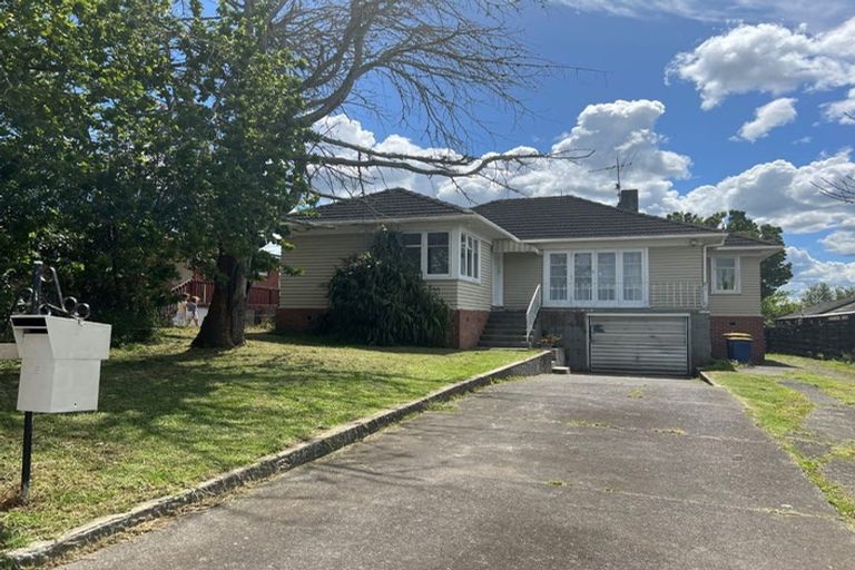 Photo of property in 84 Roberts Road, Te Atatu South, Auckland, 0610