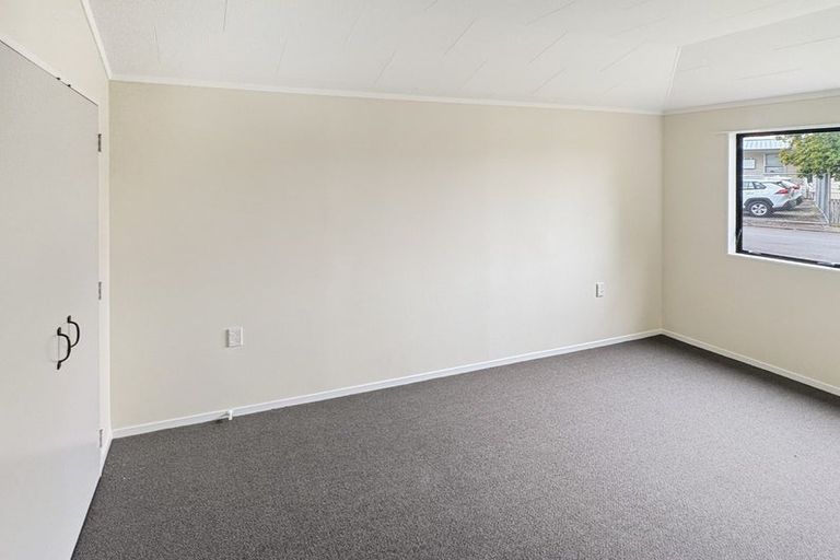 Photo of property in 17 Swansea Road, Flaxmere, Hastings, 4120
