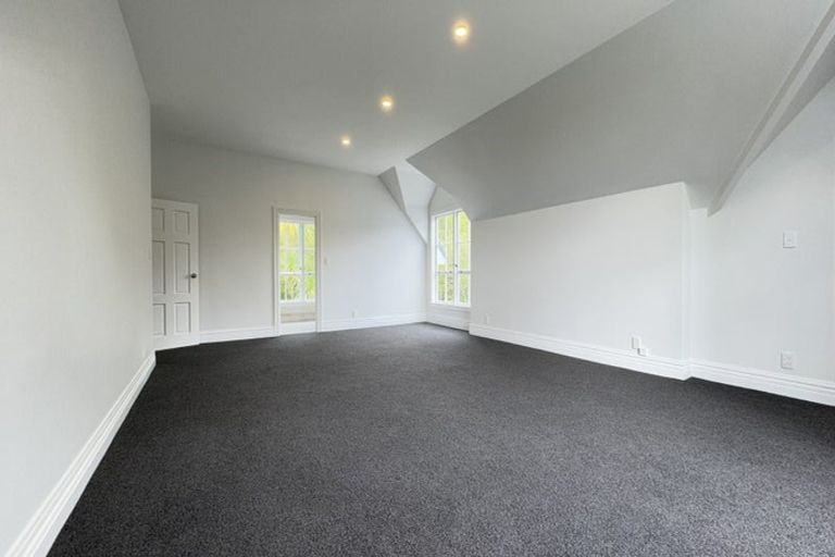 Photo of property in 14 Amreins Road, Waitakere, Henderson, 0782