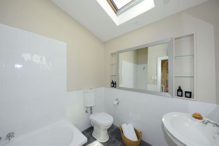 Photo of property in 14 Weston Road, St Albans, Christchurch, 8052