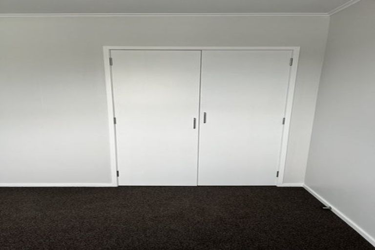 Photo of property in 64a Clayburn Road, Glen Eden, Auckland, 0602