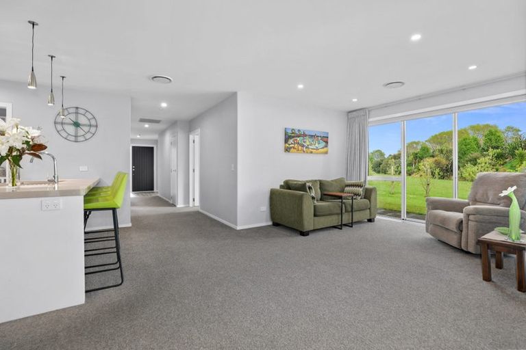 Photo of property in 51 Noumea Drive, Rangatira Park, Taupo, 3330