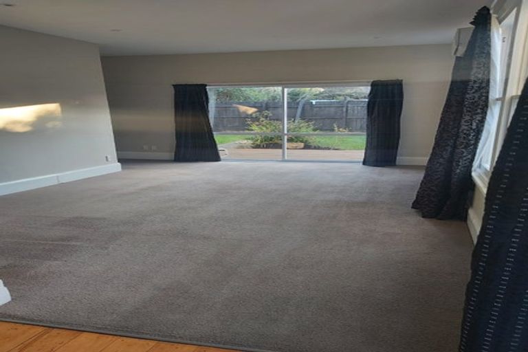 Photo of property in 7 Devonport Lane, St Albans, Christchurch, 8014