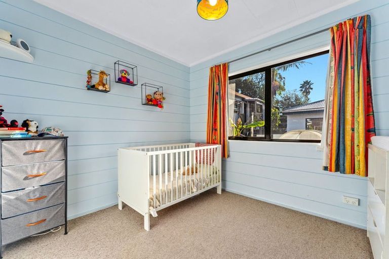 Photo of property in 1/122 Verran Road, Birkdale, Auckland, 0626