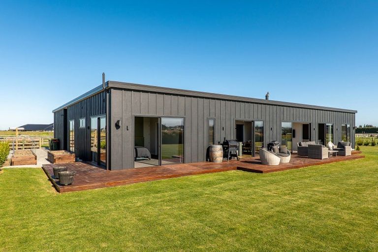 Photo of property in 64 Summers Road, Darfield, 7571