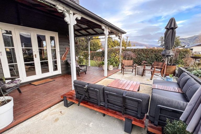 Photo of property in 54 Hedditch Street, Wanaka, 9305