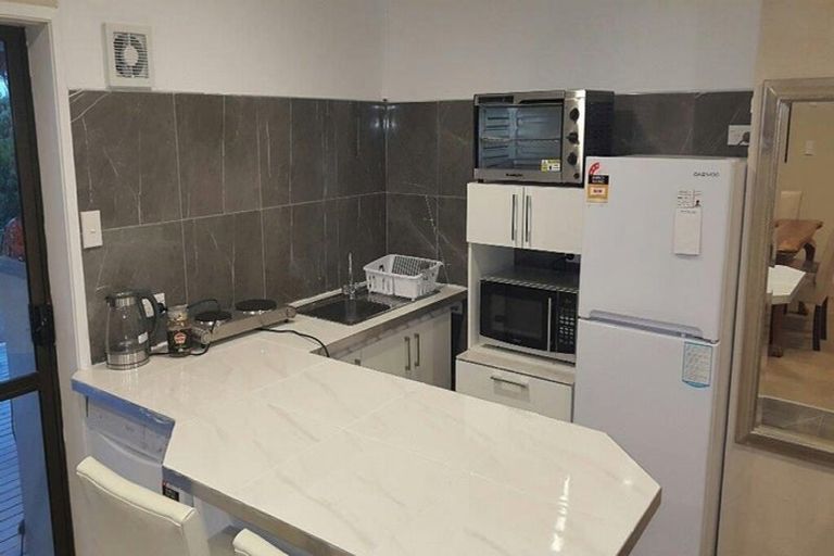 Photo of property in 330 Glenvar Road, Torbay, Auckland, 0630