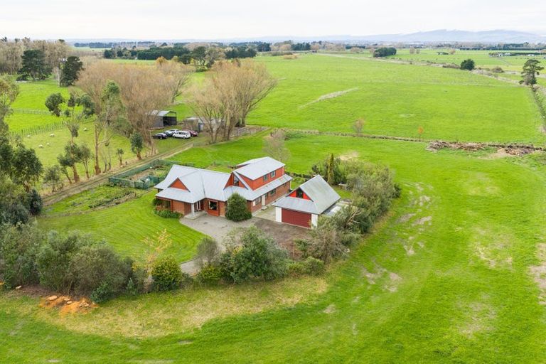 Photo of property in 92 Reserve Road, Longburn, Palmerston North, 4412
