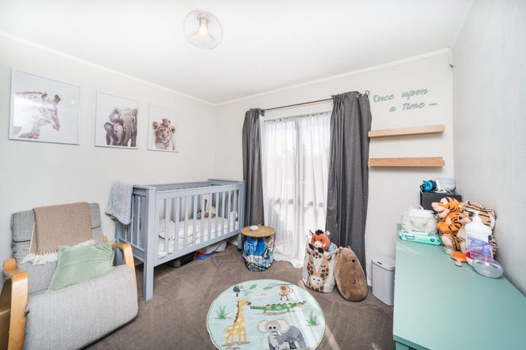 Photo of property in 53 Geraldine Crescent, Cloverlea, Palmerston North, 4412