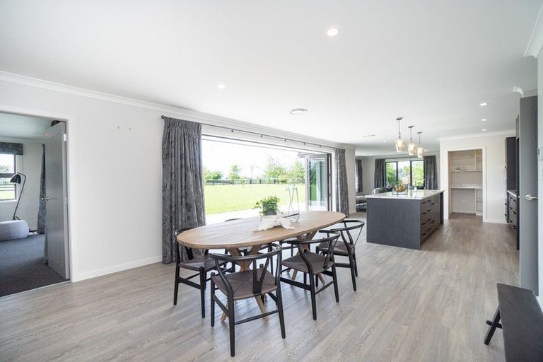 Photo of property in 7 Hartwell Drive, Kelvin Grove, Palmerston North, 4470