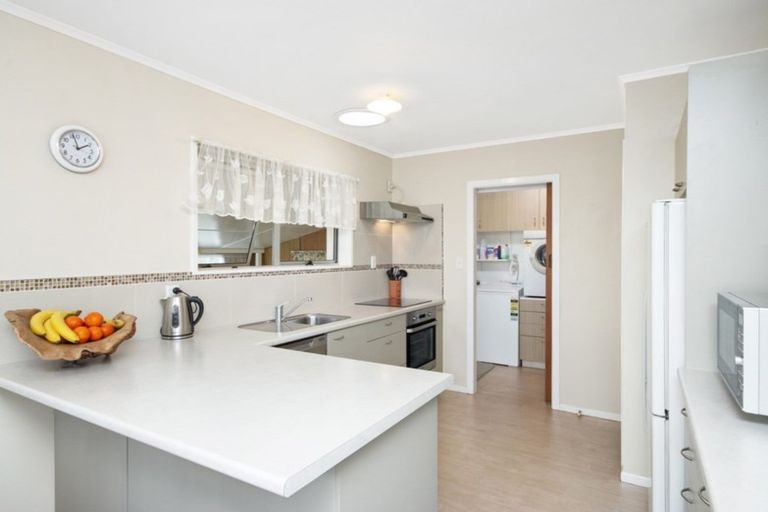 Photo of property in 60 Paterson Avenue West, Pukekohe, 2120